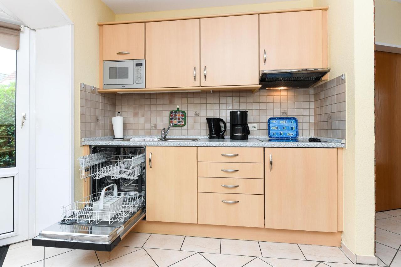 Ferienwohnung Baltrum Inselhaus Am Deich Нойхарлингерзийл Екстериор снимка